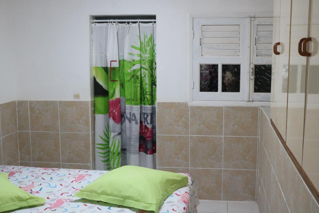 Villa Mahogany Le Gosier  Luaran gambar